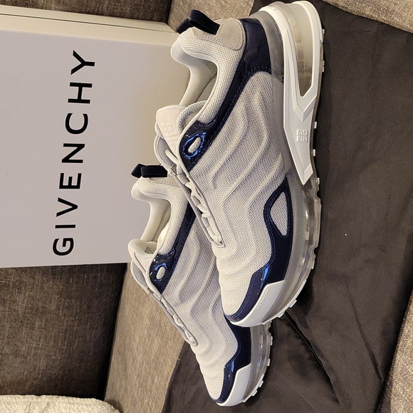 Givenchy men's GIV 1 blue/silvery  size 10 (43) - Picture 4 of 6